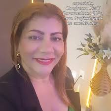 Lucy Lira (@lucylira2211) • Instagram photos and videos