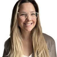 Samantha Spisak's Instagram, Twitter & Facebook