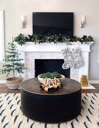 Get christmas decoration ideas for the home this holiday season. 23 Christmas Mantel Decor Ideas