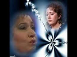 Ayse Tas Emel Tascioglu Ben Melanet Hirkasini Kendim Giydim Kime Ne U Muzik Sarkilar Sanat Muzigi