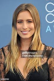 3,188 Host Renee Photos & High Res Pictures