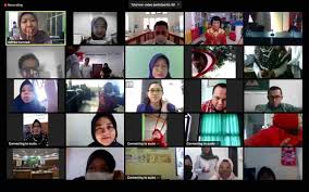 Check spelling or type a new query. Perkuat Relasi Keluarga Sebagai Pengasuh Utama Dan Pertama Anak Di Era New Normal Medgo Id