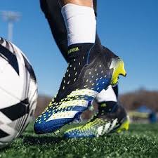 The highly anticipated euro arrives. Adidas Predator Freak New Tech Review Youtube