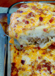 Loaded Potato Meatloaf Casserole Recipe Delicious Meatloaf Topped With Garlicky Mashed Potatoes Melted Cheese And Bacon Recipes Delicious Meatloaf Food