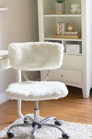 Orc Week 2 Office Chair Makeover With Fur For Under 5 Savvy Apron
