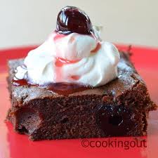 Brownie A La Cerise Un An Pour Faire Son Cooking Out Cerise Amarena Cerise Dessert Cerise