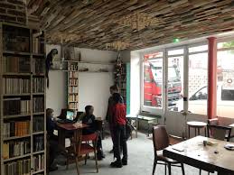Au programme des livres des. Val De Marne A Vitry Sur Seine Decouvrez La Cyanopsitta Etonnante Librairie Epicerie Salon De The Actu Val De Marne