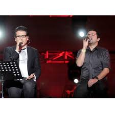 Listen to Enamorame (Jesus Adrian Romero y Abel Zavala) by Abel Zavala in  Adoración! playlist online for free