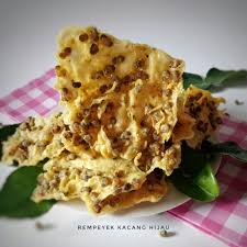 Resep rempeyek kacang hijau renyah gurih ‖ how to make green peanut brittle crispy mp3 duration 7:51 size 17.97 mb / nuraaini soewarto 7. Rempeyek Kacang Hijau Restu Bunda Gurih Renyah Yummy Rumah Bumn