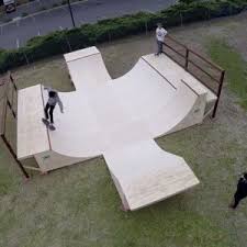 Building A Bowl Skateboard Ramp How To Build Bowled Corners On A Halfpipe Turn Your Backyard Into The Ideal Sk Skateboard Ramps Backyard Skatepark Skate Ramp