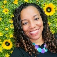 Paula Lowman's Instagram, Twitter & Facebook