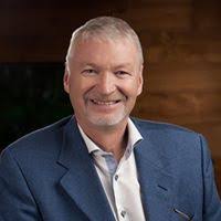 Erik Arthur's Instagram, Twitter & Facebook