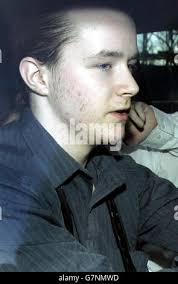 Luke Mitchell arrive à la haute Cour pour la reprise du procès pour meurtre  de Jodi Jones. Il nie l'assassinat de la petite amie Jodi dans les bois de  Dalkeith, Midlothian. Le jury reprend ses délibérations après avoir omis de  rendre un verdict Photo Stock ...