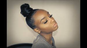 Curious to see what this new top knot bun looks like? Top Knot Bun Tutorial Baby Hair Chit Chat About Everything Youtube