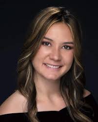 Doreen Cross's Instagram, Twitter & Facebook