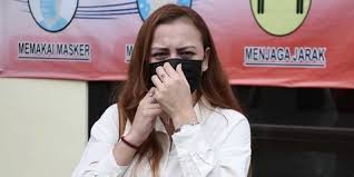 Melalui unggahan di instagram, jumat. Dalam Kondisi Hamil Tua Ratu Rizky Nabila Resmi Jadi Janda Dari Bek Persija Alfath Fathier Kapanlagi Com