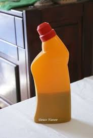 bonjour mes amies apres les bonbons wc un autre produit d entretient pour la maison le trucs et astuces maison trucs et astuces faire ses produits menagers