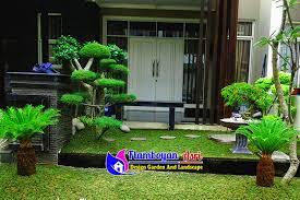 Area outdoor ini bisa difungsikan sebagai taman ataupun berbagai fungsi ruang lainnya. 42 Desain Taman Minimalis Terbaru Tukang Taman Surabaya