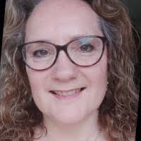 Lynette Booth's Instagram, Twitter & Facebook