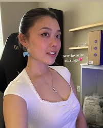 April camera roll🌸💖 Anyone else freaked out that 1/3 of the year is  already over😟 May is going to be an excited month hehe I have some travel  plans as well as