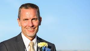 Dan Applegate's Instagram, Twitter & Facebook