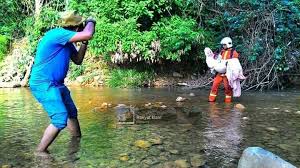 People interested in gambar kartun kahwin also searched for. Foto Unik Abang Bomba Abadikan Gambar Kahwin Mynewshub