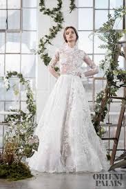 Maxikleid im herbst am warnemünder strand. Katherine Tash Herbst Winter 2019 2020 Brautmode Klassisches Brautkleid Kleid Hochzeit Rote Hochzeitskleider