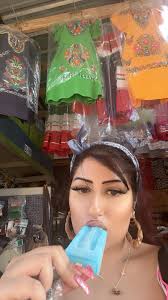 Solicito un voluntariado, ofrezco vivienda y comida, que hable español,  para ayudarme en mi comedor