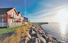Die beeindruckende typisch holländische architektur der häuser und fassaden erleben sie. Strandhaus Deutschland Die Schonsten Ferienhauser 2021