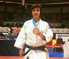 Online ora (mostrare di più) (mostra meno) mostrare di più. La Campionessa Ripolese Di Judo Lucia Assirelli Nuova Testimonial Per Cure2children Sportchianti