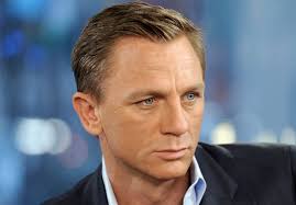 Here Are The Best Hairstyles For Men With Thin Hair Men Shairtips Daniel Craig Daniel Craig James Bond Daniel Craig Bond