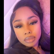 _zchinxs✨ (@_BEAUTEOUSxo)