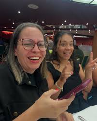 Caroline Alvares (@caacaroli) • Instagram photos and videos