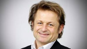 The smearing of a tobacco scientist