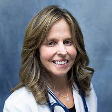 Karen Ellingson's Instagram, Twitter & Facebook