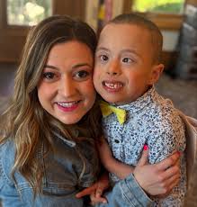 I was truly honored and deeply grateful for the opportunity to emcee the  BE-YOU-TIFUL Spring Fashion Show for GiGi's Playhouse McHenry County! ♥️  GiGi's Playhouse holds a very special place in my