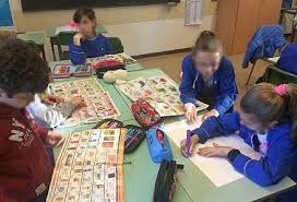 Partendo dal presupposto che l'educazione alimentare coinvolge tutte le componenti della scuola a diverso titolo, il progetto, in riferimento ai vari destinatari delle azioni, si struttura nella progettazione di interventi e azioni che contribuiscono nell'insieme alla implementazione della cultura dell'alimentazione. Scienz Scuola Fare Scienza A Scuola Per Nutrirsi Bene Educazione All Alimentazione Nella Quarta Classe Della Primaria