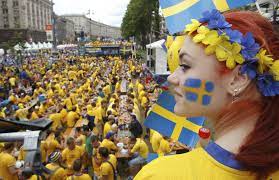 Sweden Soccer Fans Fan Zone In Kiev Swedish Girls Sweden Football Sweden Soccer