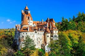 Romania.org is proud to be the #1 web spot about romania since almost 25 years. Bran Castle Dracula S Castle In Romania Historic European Castles