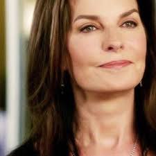 Colleen Trager (@RegretfulMother)