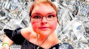 1000-Lb Sisters Star Tammy Slaton Looks Happier Than Ever After Weight Loss  Transformation