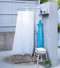 Beat The Heat 16 Diy Outdoor Showers To Cool You Down Diy Outdoor Shower Outdoor Shower Outside Showers