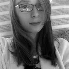 Amelia Baugh (@thecoolestwin)