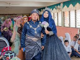 Check more flip ebooks related to kertas kerja sambutan hari guru 2019 of siti_faraziah. Sambutan Hari Guru Tema Pengantin Menarik Cikgu Cikgu Sporting Pesona Pengantin