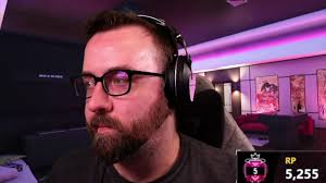 Alisha Stevenson (@alishastevenson25) vysiela LIVE