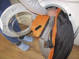 Lay the bag in the water and gently work in the soap throughout the entire bag. How To Wash A Synthetic Sleeping Bag Practical Advice Camping Out And About Live