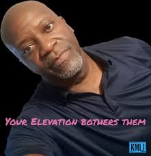 Michael Lowell "Speaks" (@iamkmlj) • Facebook