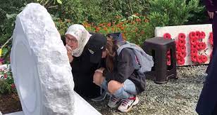 Maybe you would like to learn more about one of these? Umudun Ve Azmin Simgesi Neslican Tay Mezari Basinda Anildi