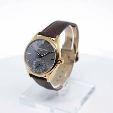 Frederique constant is proud to introduce its latest connected watch, the smartwatch vitality, bursting with technology and featuring a digital dial revealed on demand. Frederique Constant Horological Smartwatch Deriqueconstanthorologicalsmartwatch Gunstig Online Kaufen Montredo