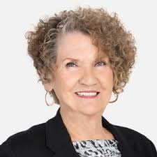 Helen Riggins's Instagram, Twitter & Facebook